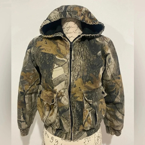 Outfitters Ridge RealTree Hardwoods Camo Winter Hunting Jacket Youth Medium 8-10 - Picture 1 of 9